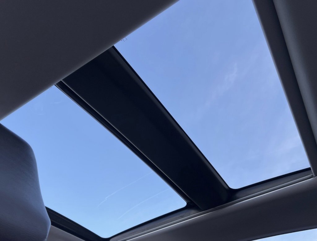 Used 2019 Toyota Camry XSE image 29