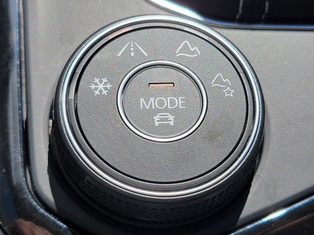 Used 2024 Volkswagen Taos SEL AWD/4WD image 6