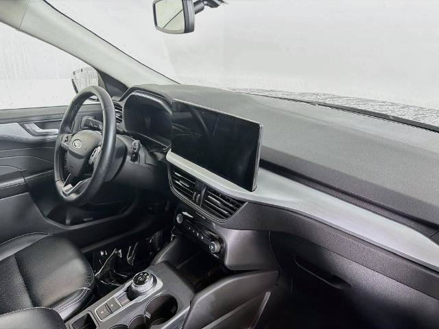 Certified 2025 Ford Escape Platinum AWD/4WD image 28