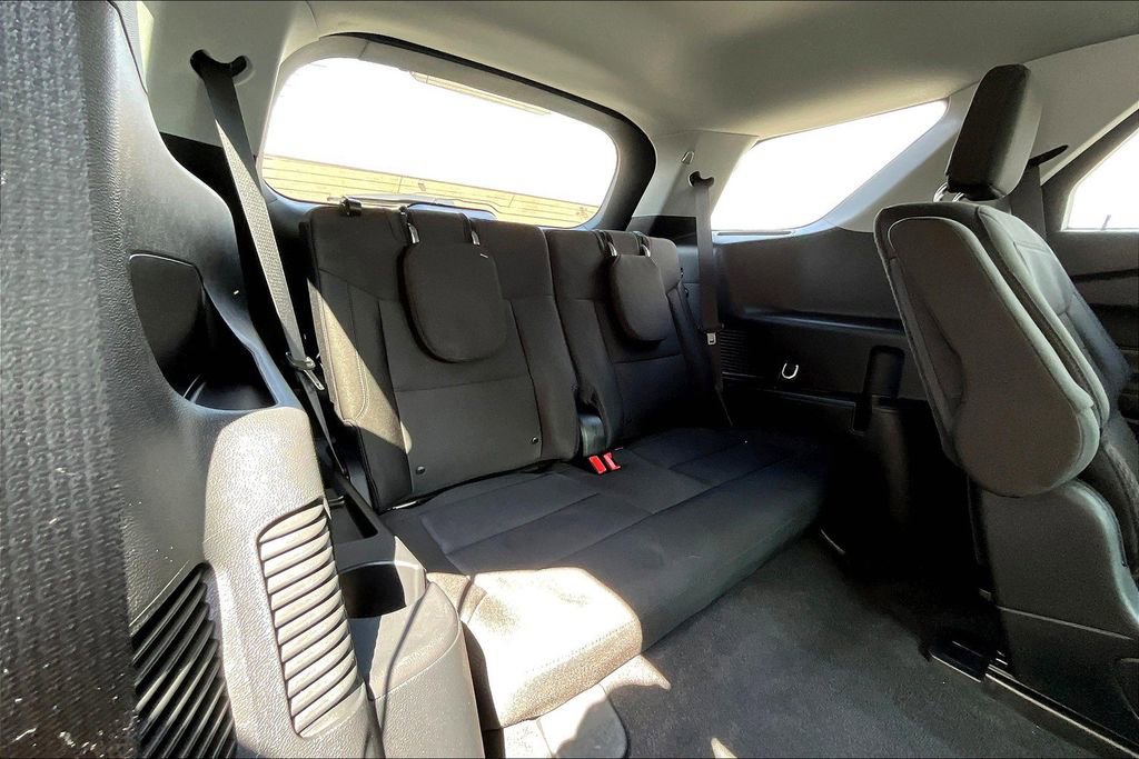 Certified 2023 Ford Explorer XLT w/ Class IV Trailer Tow Package image 26