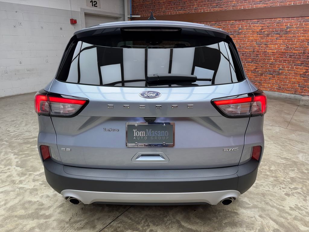 Certified 2022 Ford Escape SE w/ Convenience Package image 3