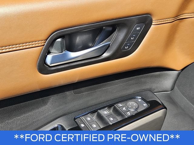 Used 2024 Nissan Pathfinder Platinum FWD image 19