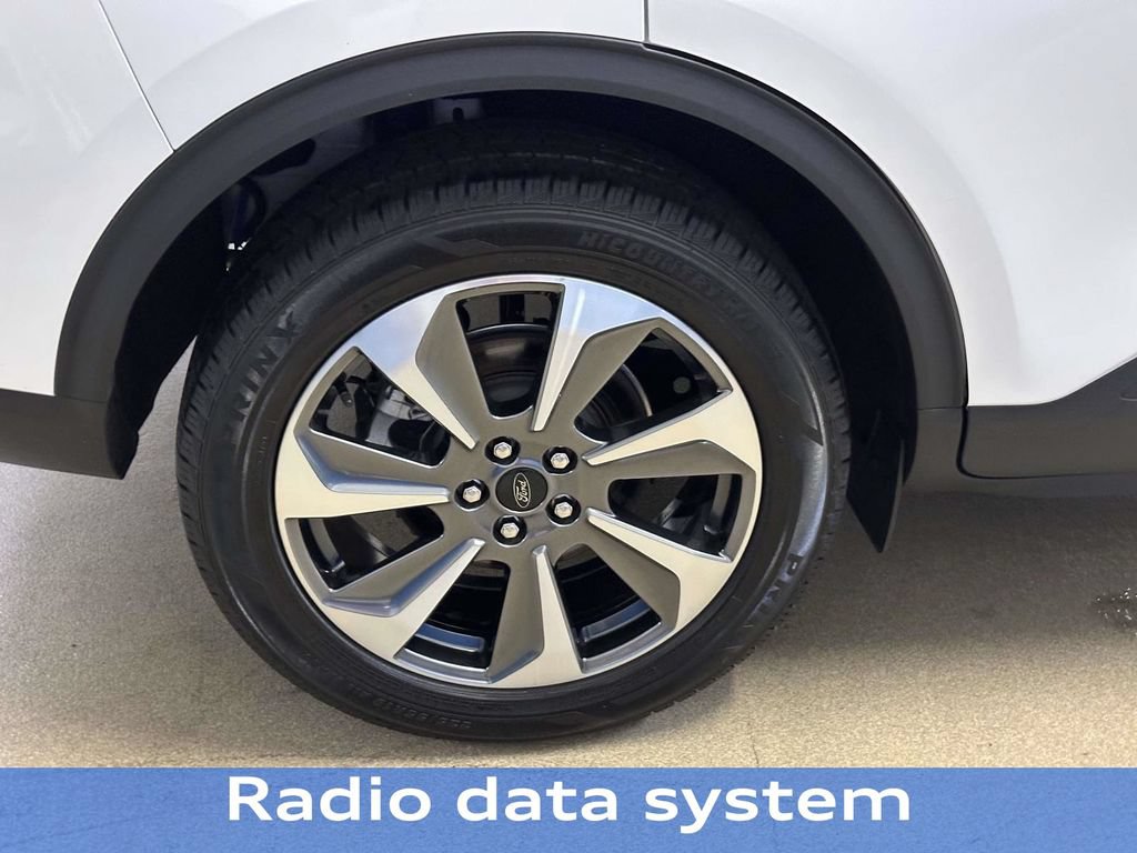 Certified 2023 Ford Escape Platinum AWD/4WD image 14