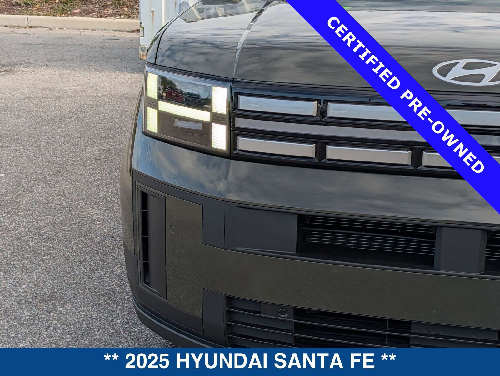 Used 2025 Hyundai Santa Fe SEL image 10