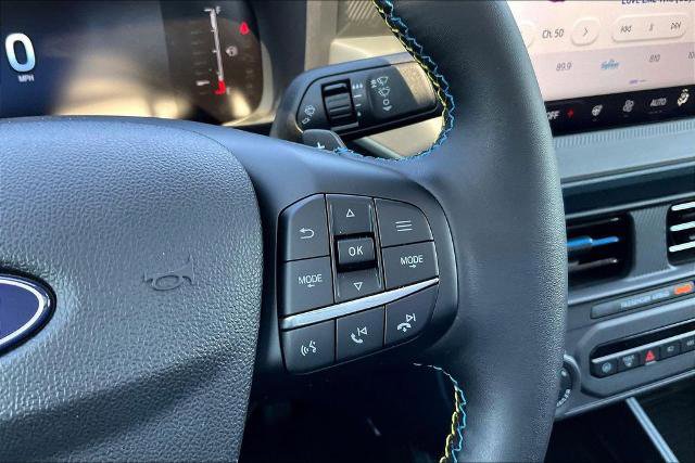 Certified 2025 Ford Maverick Lobo image 13