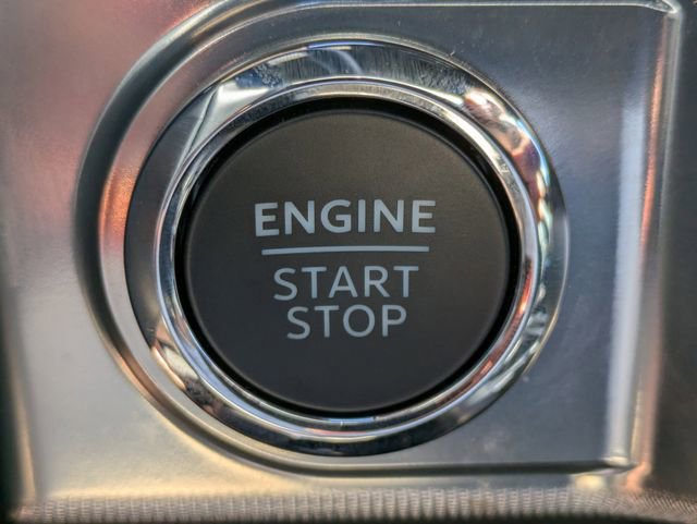 Certified 2025 Ford F150 Lariat w/ Equipment Group 502A High image 29