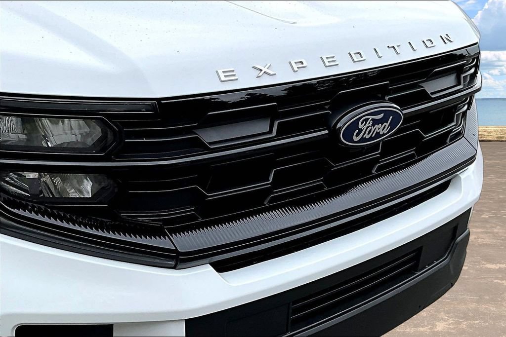 Certified 2025 Ford Expedition Active RWD image 35