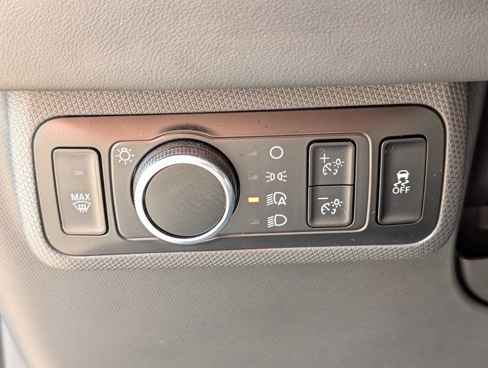 Certified 2024 Ford Mustang Mach-E Premium AWD/4WD image 18