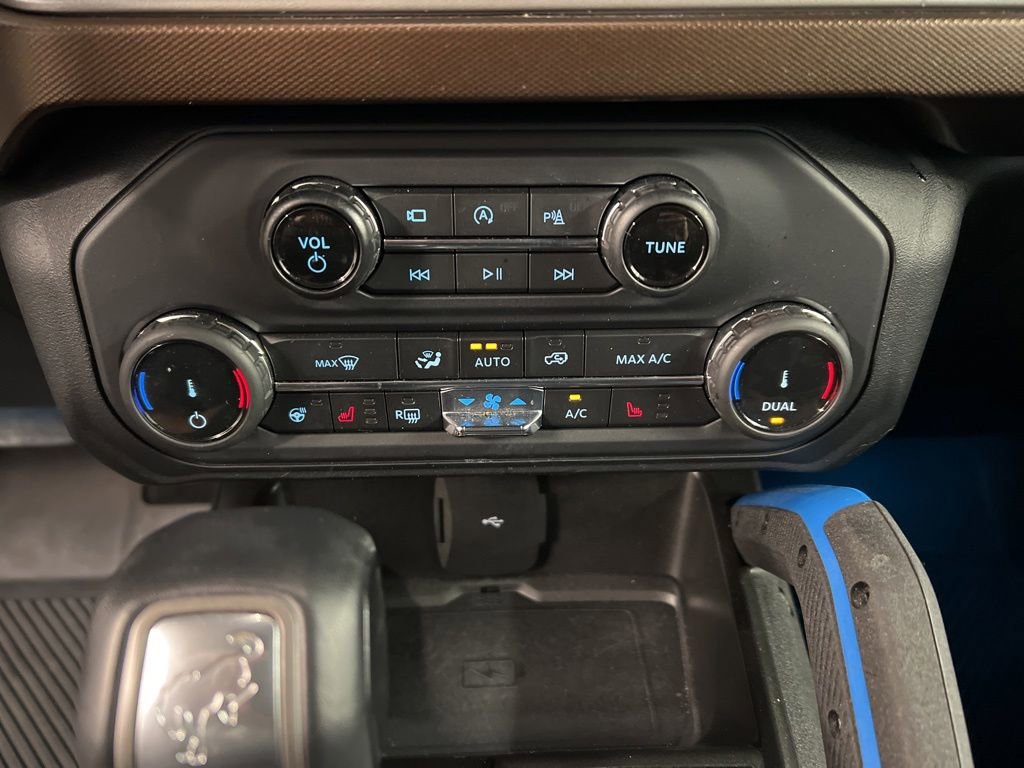 Certified 2022 Ford Bronco Outer Banks w/ Sasquatch Package AWD/4WD image 13