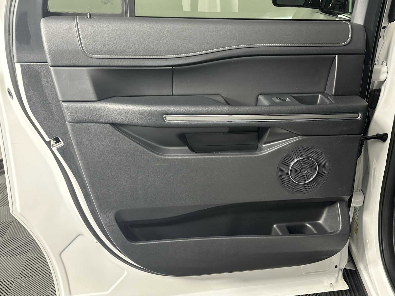 Certified 2024 Ford Expedition Max XLT image 22