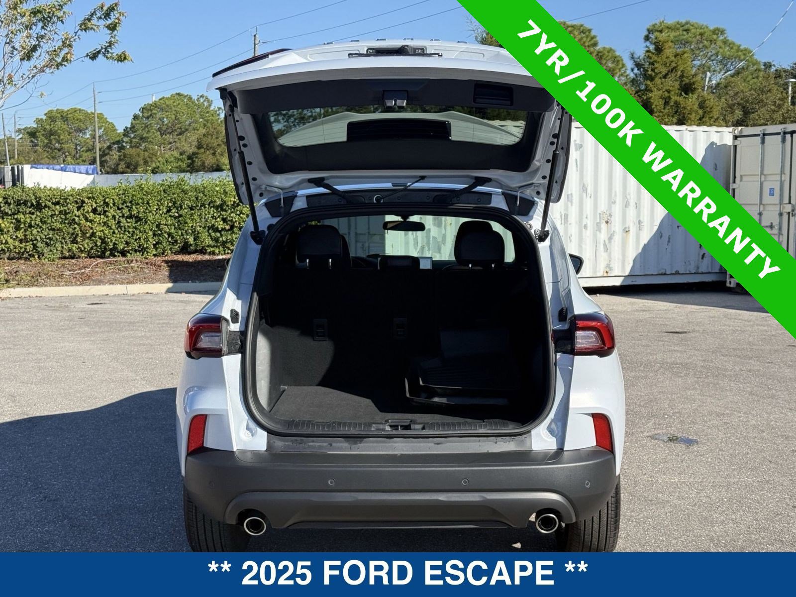 Certified 2025 Ford Escape ST-Line w/ Tech Pack #1 image 13