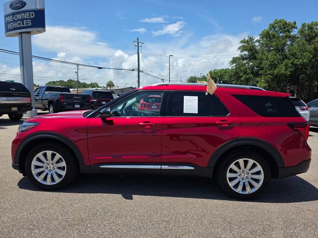 Certified 2025 Ford Explorer Platinum w/ LUX Leather Package AWD/4WD image 5