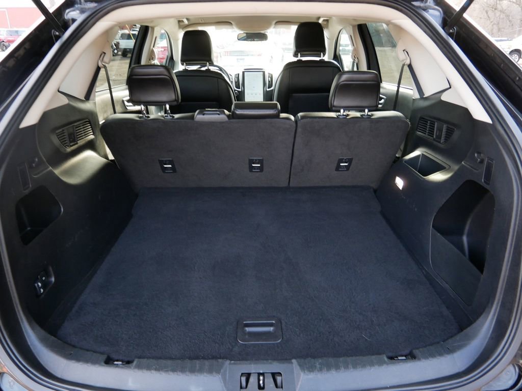 Certified 2024 Ford Edge SEL image 10
