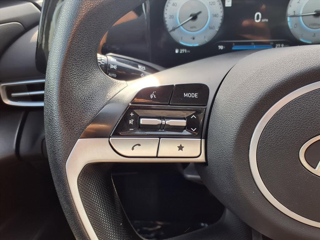 Used 2024 Hyundai Elantra SEL image 16