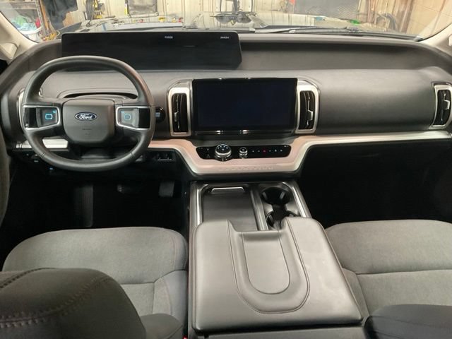 Certified 2025 Ford Expedition Max Active AWD/4WD image 10