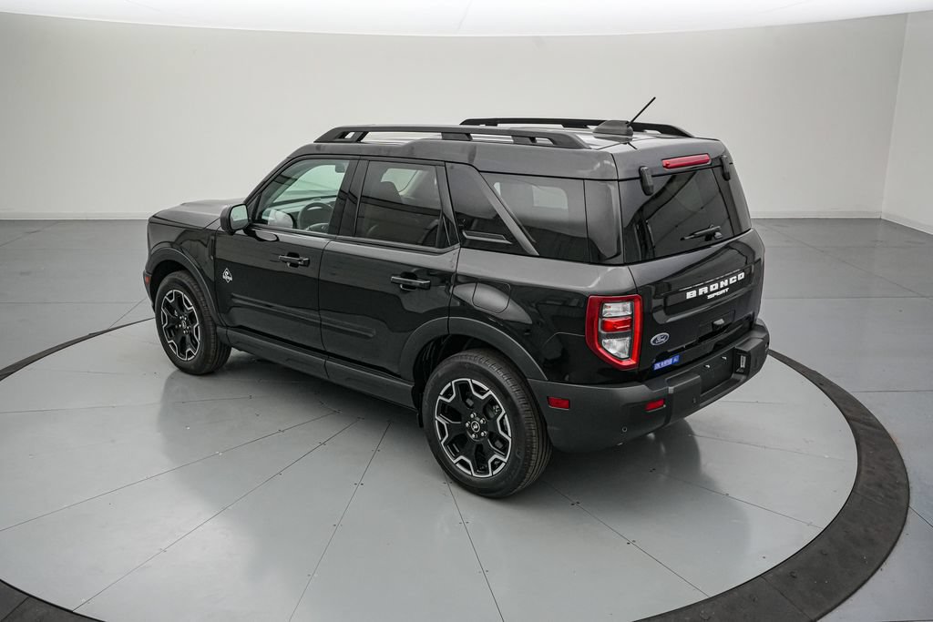 Certified 2025 Ford Bronco Sport Outer Banks w/ Outer Banks Tech Package+ AWD/4WD image 6