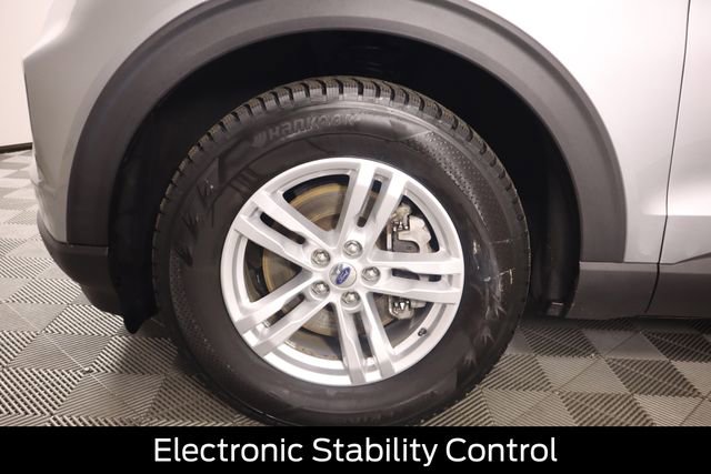 Certified 2020 Ford Explorer XLT w/ Equipment Group 202A AWD/4WD image 18