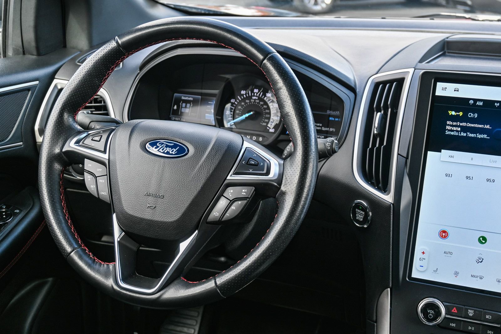 Certified 2023 Ford Edge ST-Line image 17