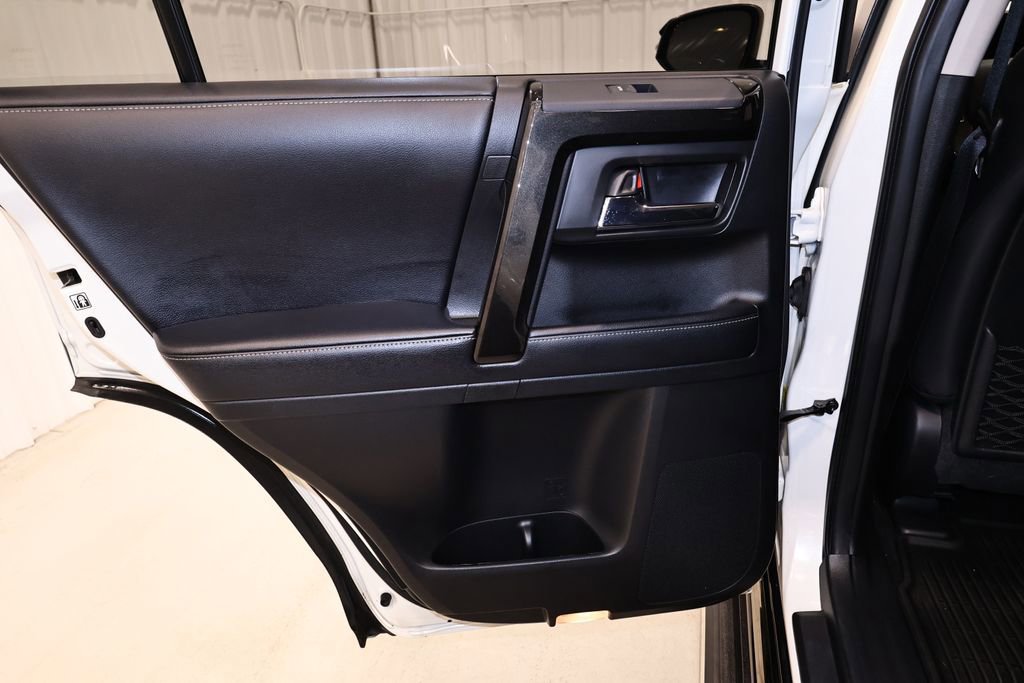 Used 2019 Toyota 4Runner Limited AWD/4WD image 19