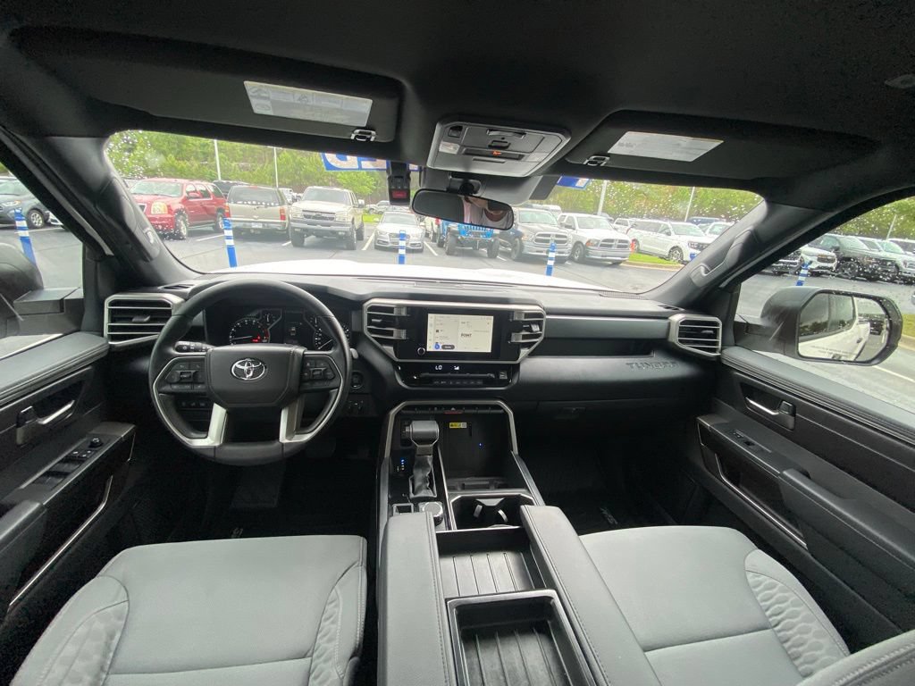 Used 2025 Toyota Tundra SR5 AWD/4WD image 27