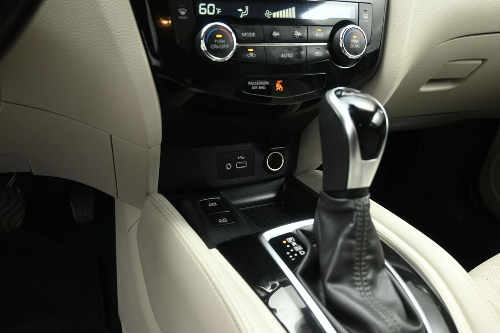 Used 2020 Nissan Rogue Sport SL w/ Premium Package FWD image 17