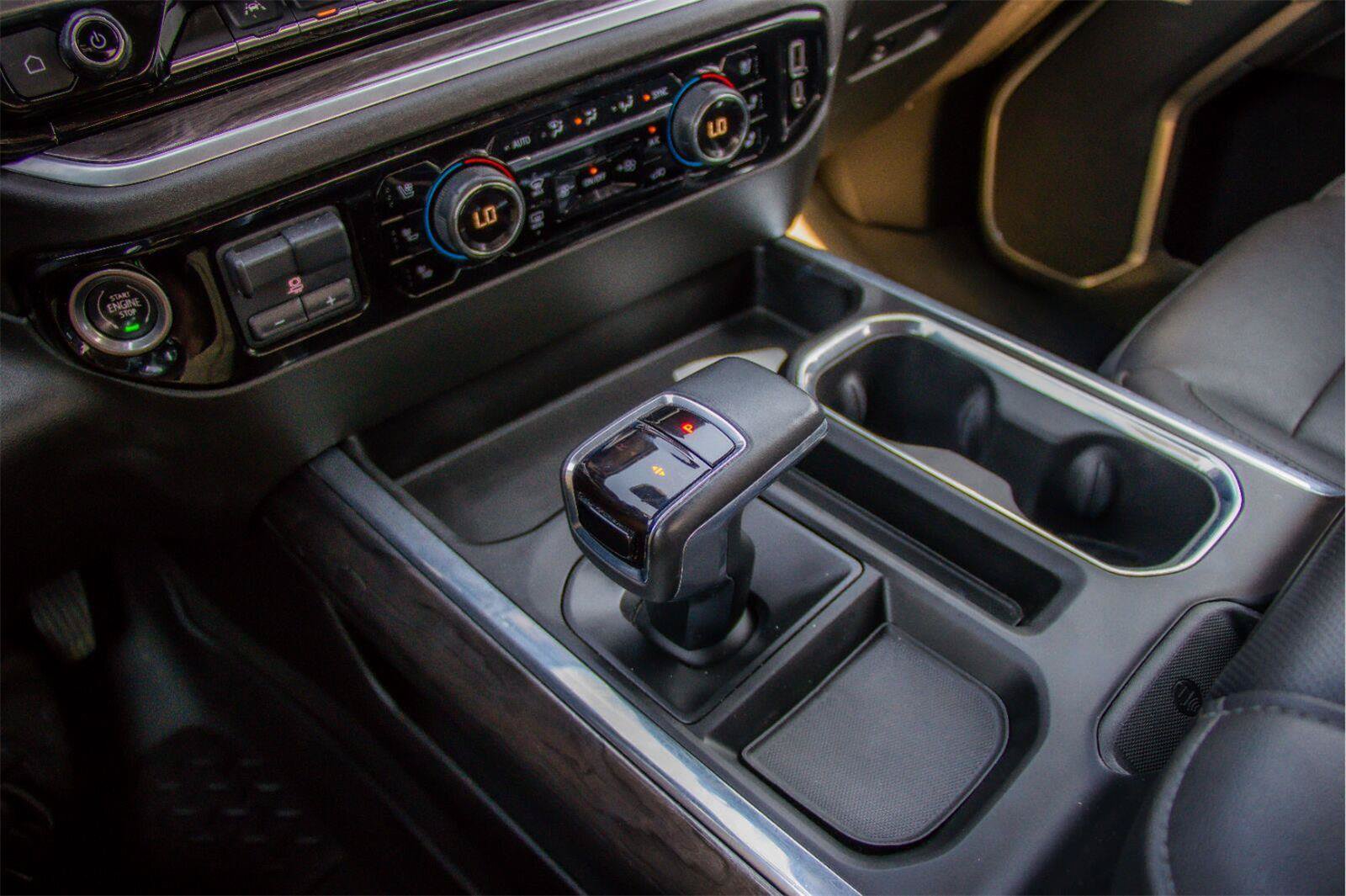 Used 2023 Chevrolet Silverado 1500 LTZ AWD/4WD image 16