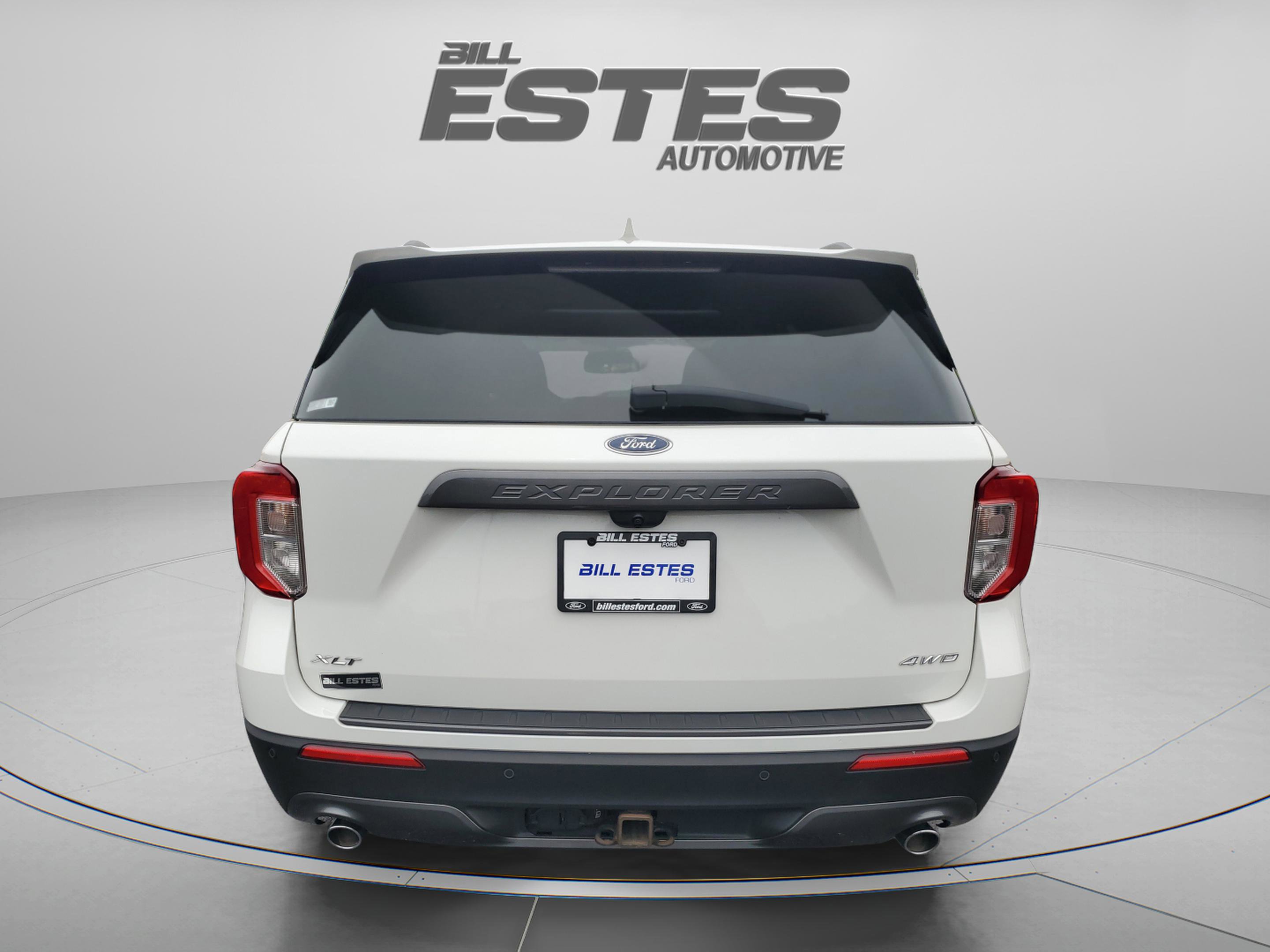 Certified 2023 Ford Explorer XLT w/ Equipment Group 202A AWD/4WD image 3