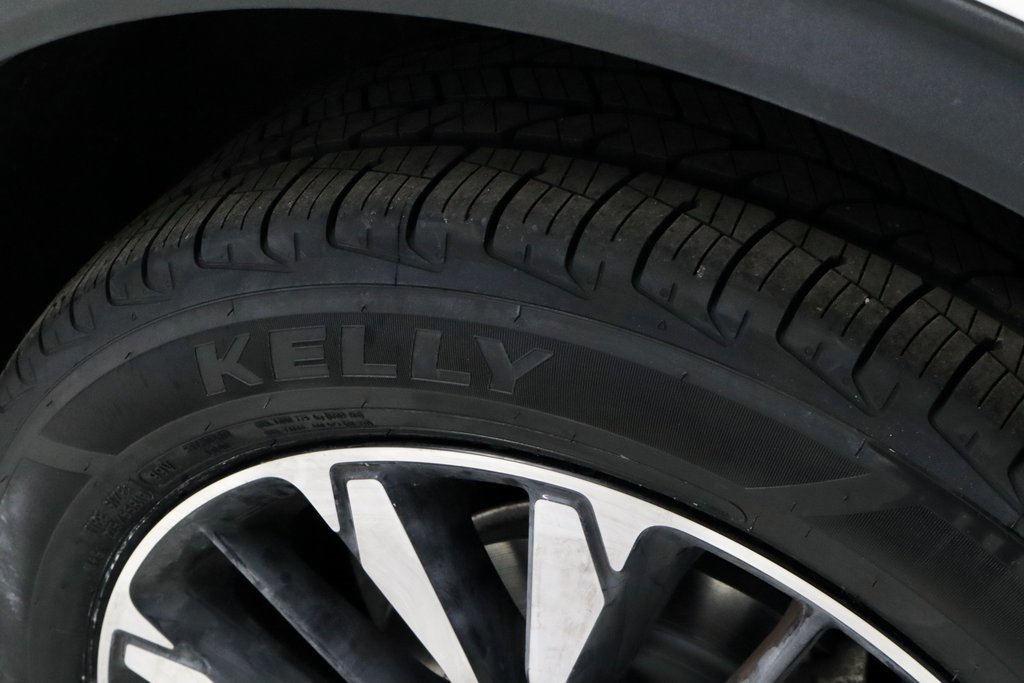 Certified 2022 Ford Escape SE w/ SE Sport Appearance Package image 20