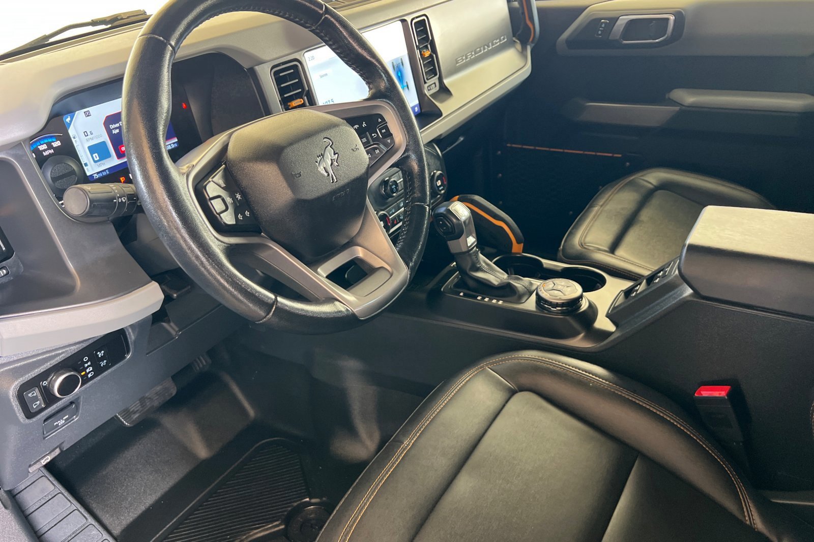 Certified 2023 Ford Bronco Badlands image 9