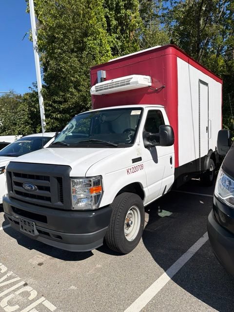 Certified 2024 Ford E-350 and Econoline 350 Super Duty w/ Power Windows & Locks Group RWD image 3