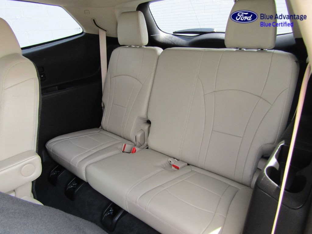 Used 2019 Buick Enclave Essence w/ LPO, Hit The Road Package AWD/4WD image 27