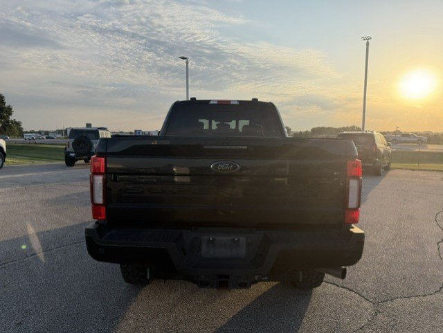 Certified 2022 Ford F350 Lariat w/ Tremor Off-Road Package AWD/4WD image 8