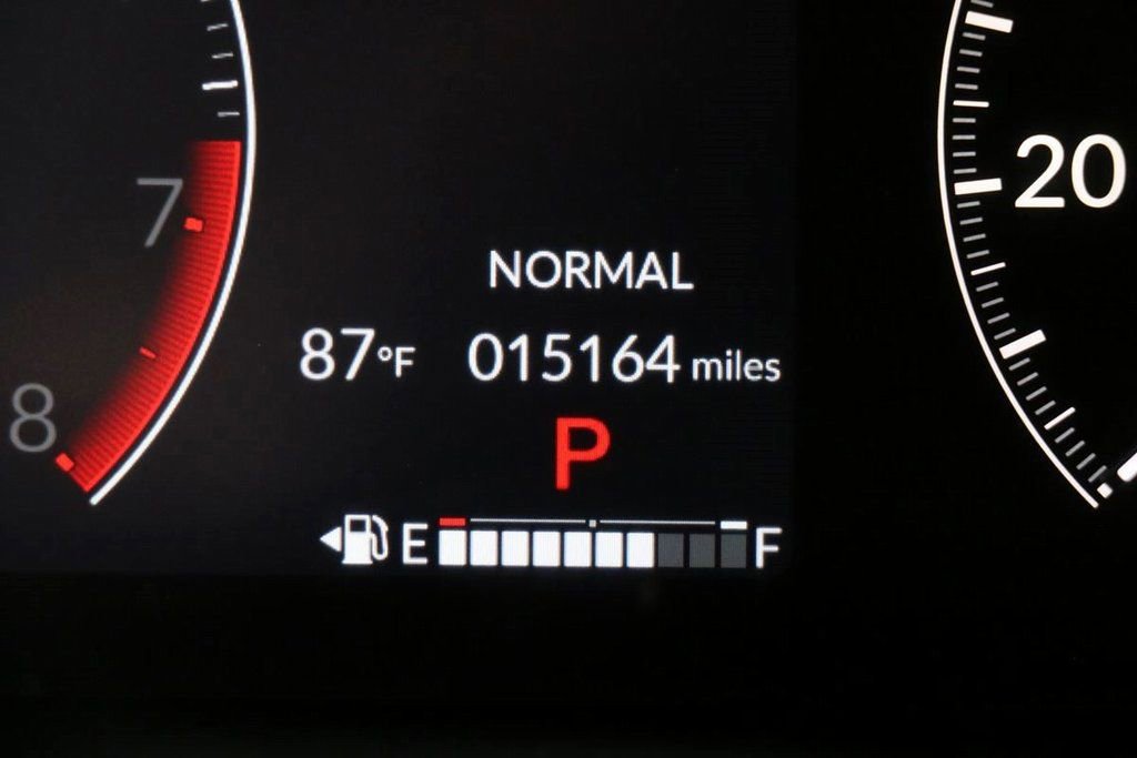 Used 2025 Honda HR-V EX-L image 10