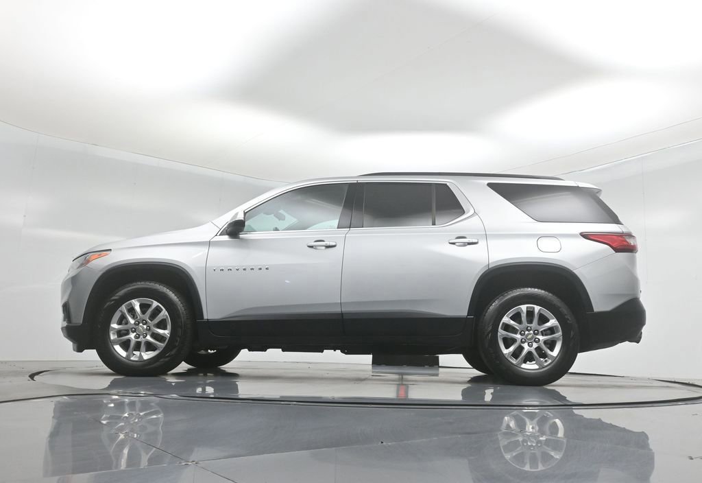 Used 2021 Chevrolet Traverse LT image 24