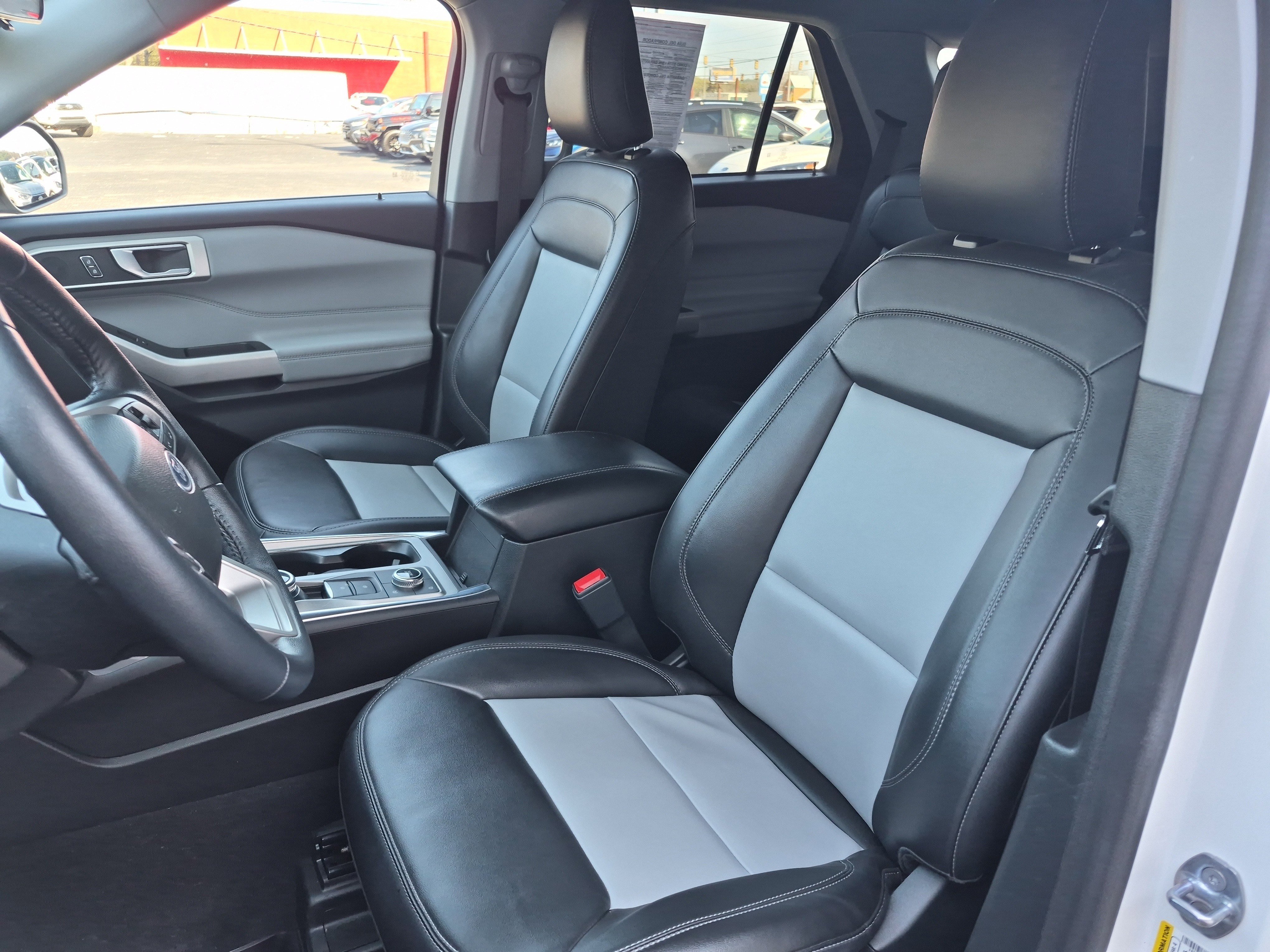 Certified 2023 Ford Explorer XLT w/ Equipment Group 202A image 11