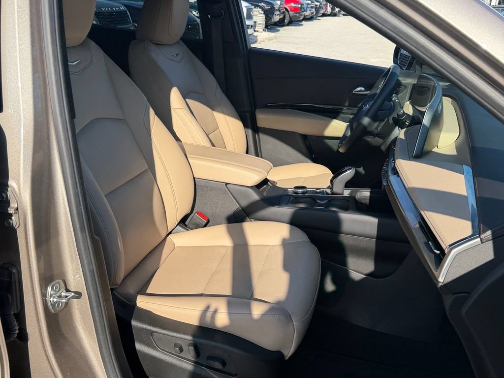 Used 2024 Cadillac XT4 Luxury FWD image 20