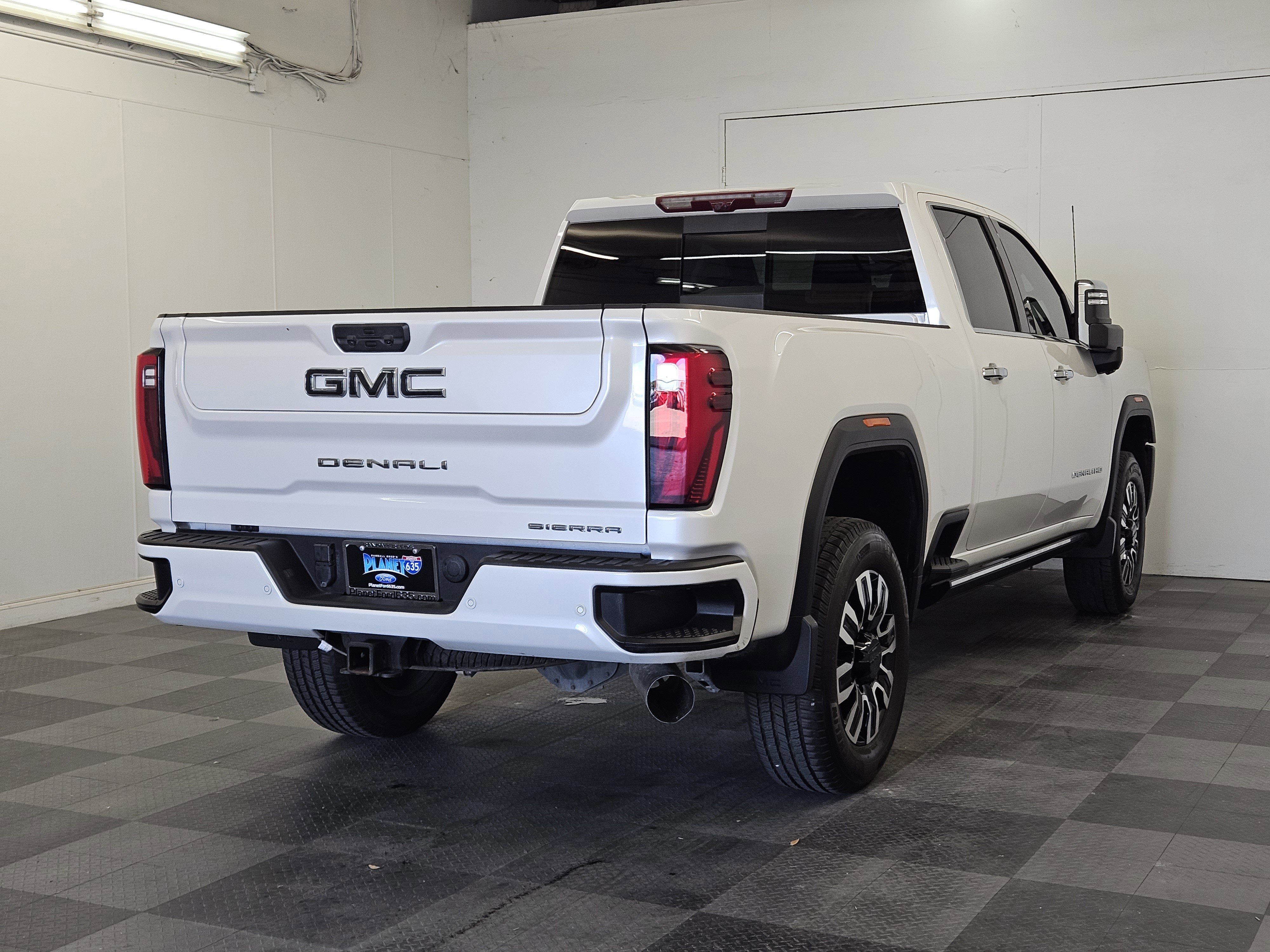 Used 2024 GMC Sierra 2500 Denali Ultimate image 4