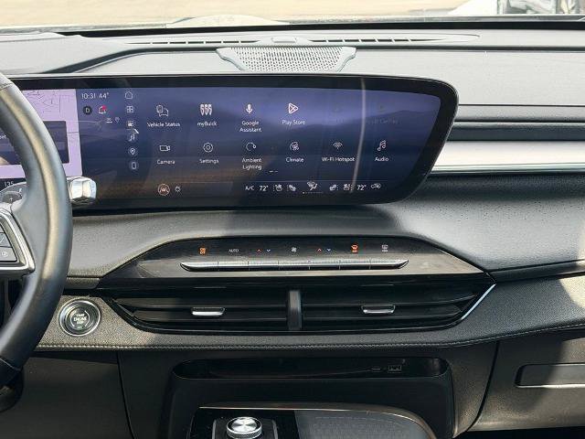Used 2025 Buick Enclave Avenir AWD/4WD image 17