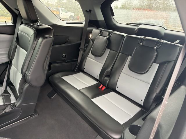 Certified 2024 Ford Explorer XLT w/ Equipment Group 202A image 17