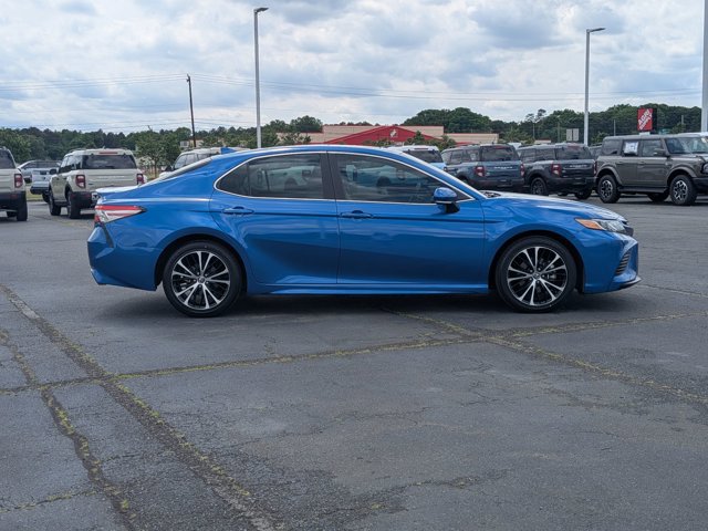 Used 2019 Toyota Camry SE w/ Audio Package FWD image 3
