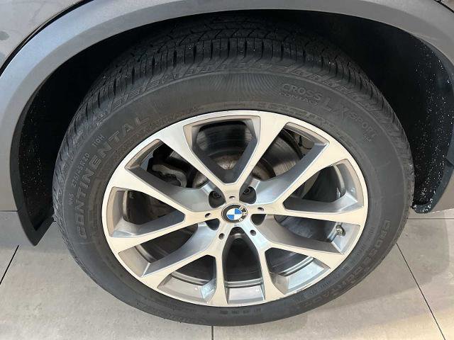 Used 2023 BMW X5 xDrive40i w/ Premium Essential Package image 32