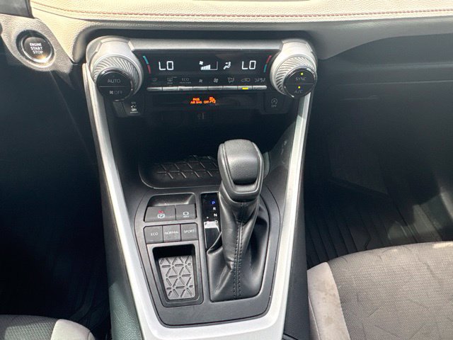 Used 2025 Toyota RAV4 XLE w/ Convenience Package FWD image 29