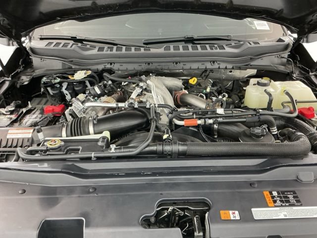 Certified 2025 Ford F450 Platinum w/ FX4 Off-Road Package AWD/4WD image 35