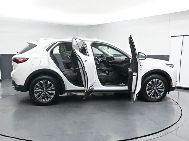 Used 2025 Buick Envision Preferred AWD/4WD image 36