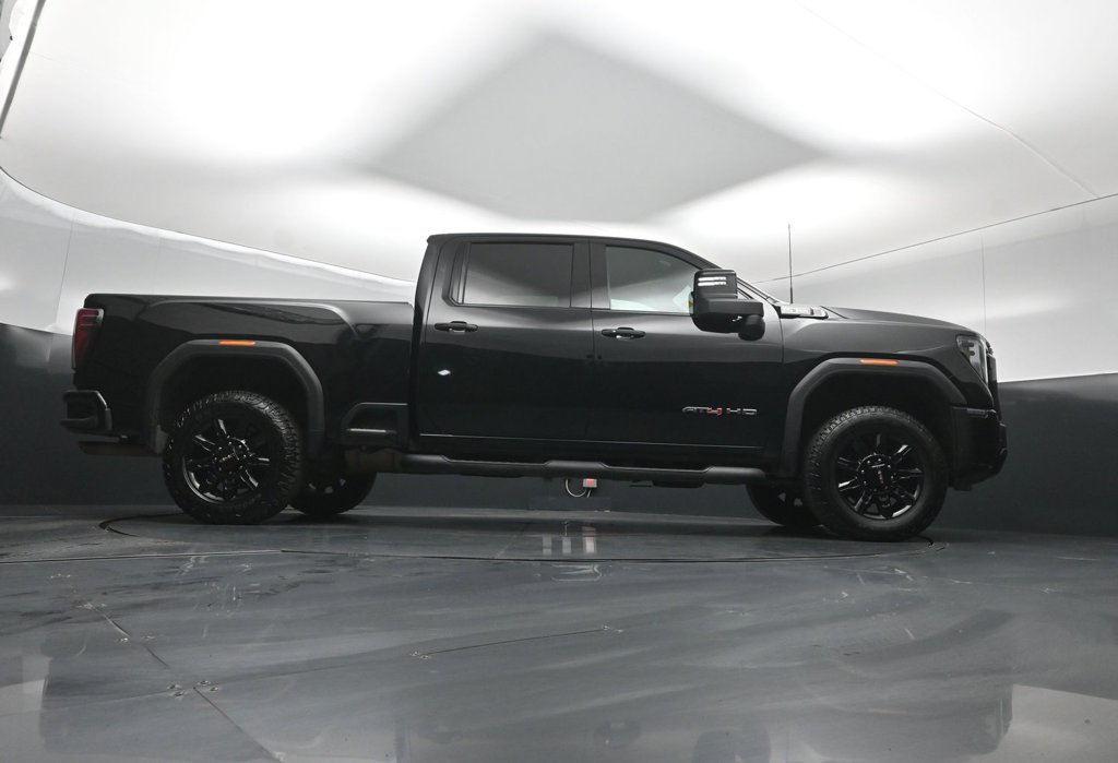 Used 2024 GMC Sierra 2500 AT4 w/ Technology Package AWD/4WD image 44