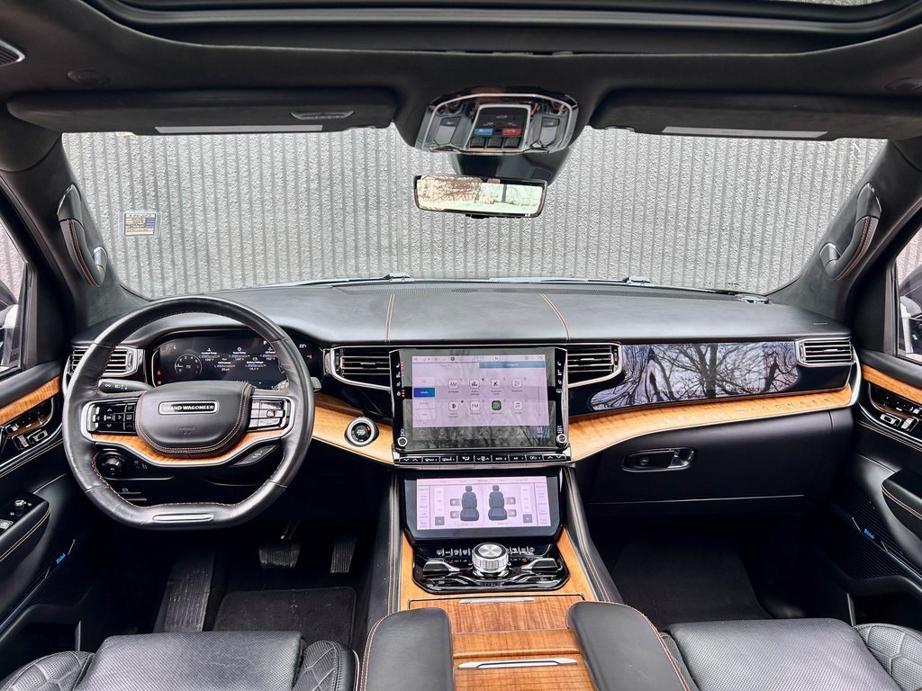Used 2022 Jeep Grand Wagoneer Series III w/ Rear Seat Video Group 1 image 38