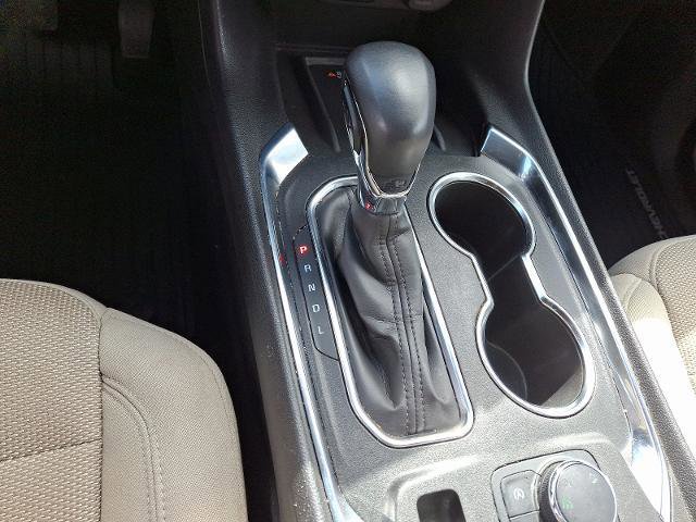 Used 2022 Chevrolet Traverse LT image 15