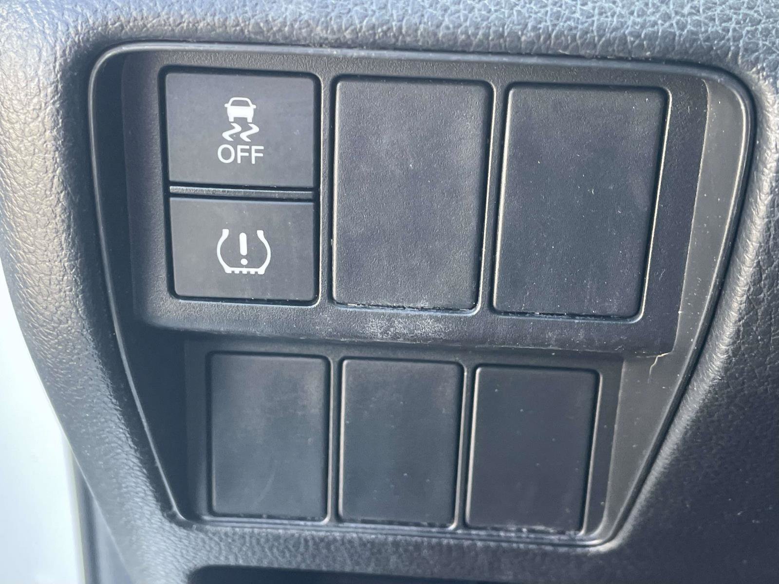 Used 2018 Honda CR-V LX image 13