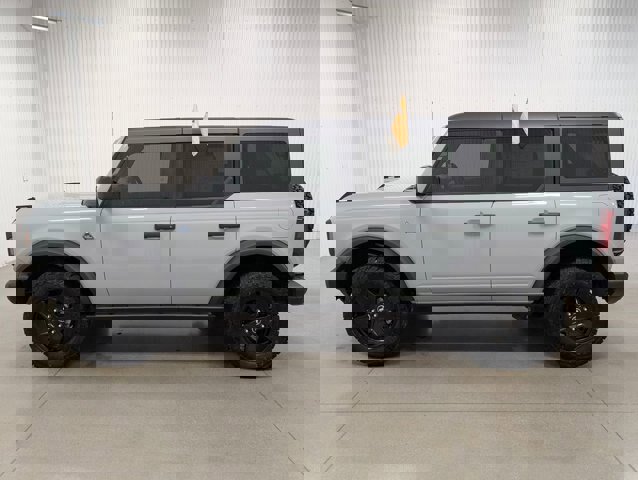 Certified 2024 Ford Bronco Black Diamond image 4