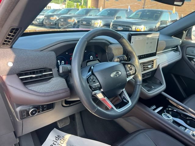 Certified 2025 Ford Explorer Platinum AWD/4WD image 7